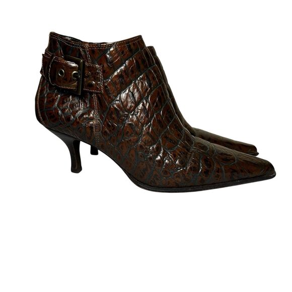 Donald J Pliner Loni Brown Croc Embossed Leather Ankle Kitten Heel Boot Mob Wife - Picture 3 of 11
